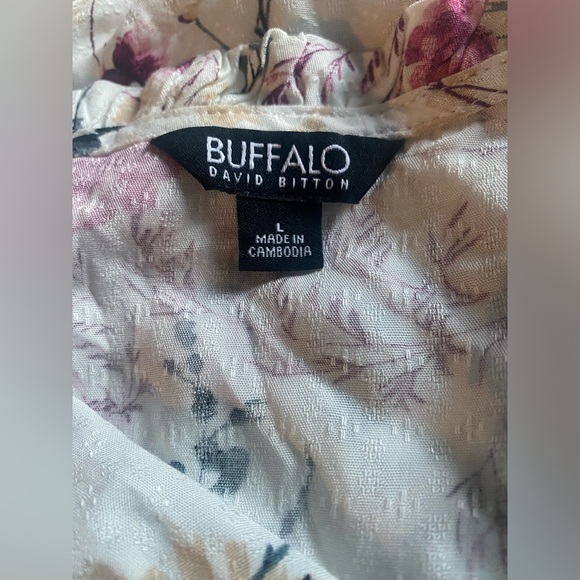 NWOT Buffalo David Bitton Women’s Floral Short Sleeve Blouse Large - Picture 2 of 6